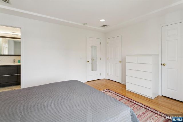 245 Knox Avenue, Cliffside Park, NJ 07010