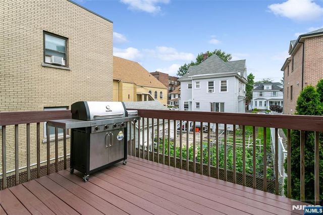245 Knox Avenue, Cliffside Park, NJ 07010