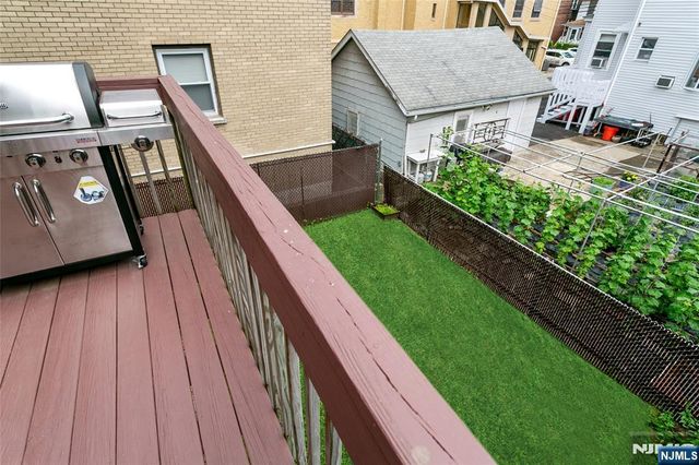 245 Knox Avenue, Cliffside Park, NJ 07010