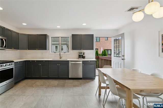 245 Knox Avenue, Cliffside Park, NJ 07010