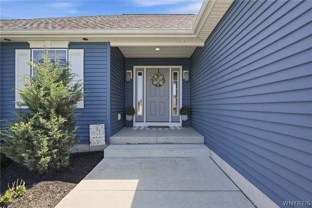 62 Country Club Court, Grand Island, NY 14072