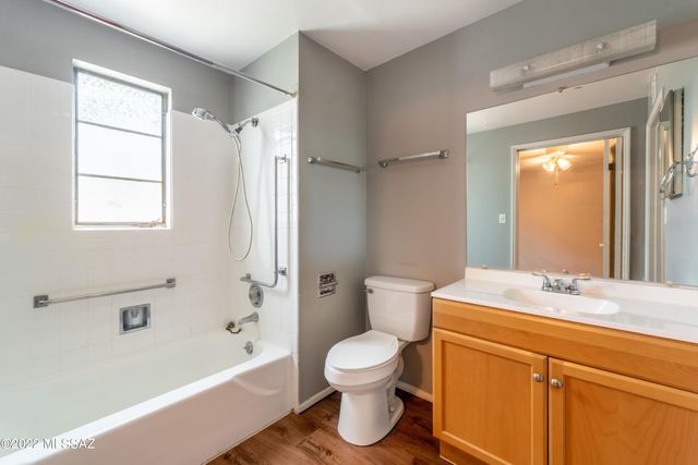 469 S Paseo Lobo Unit A, Green Valley, AZ 85614