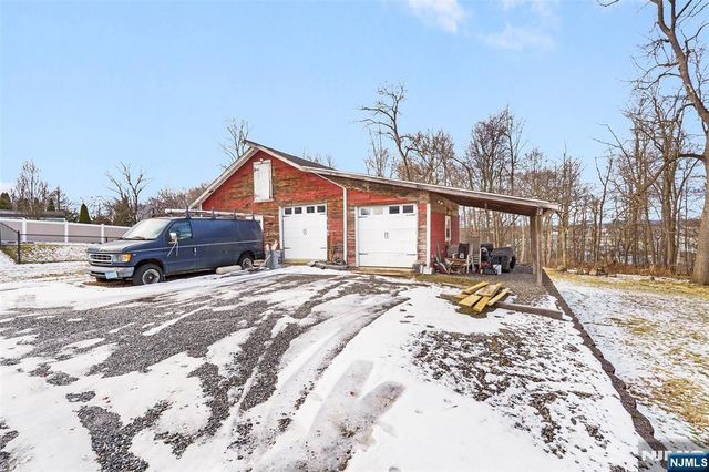 79 Fairfield Avenue, West Caldwell, NJ 07006