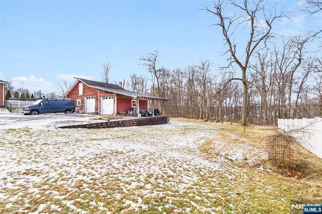 79 Fairfield Avenue, West Caldwell, NJ 07006