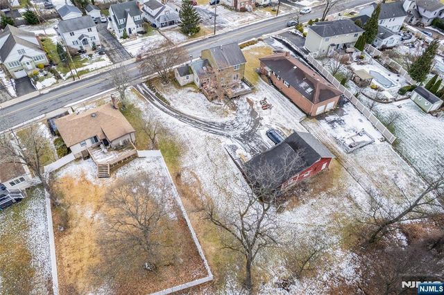 79 Fairfield Avenue, West Caldwell, NJ 07006