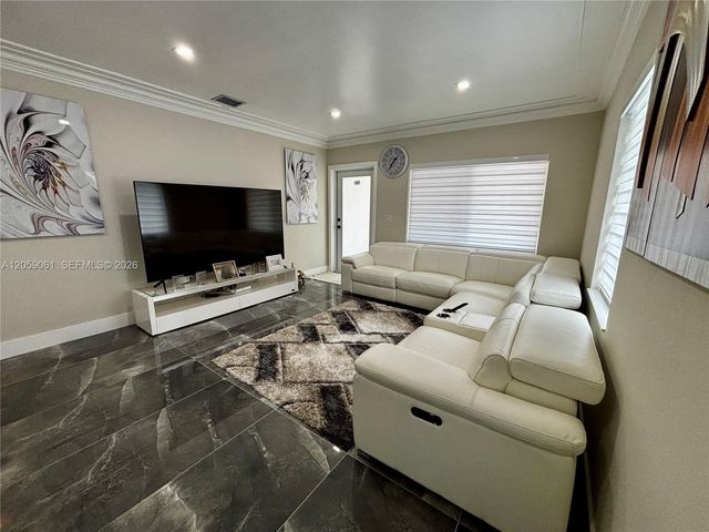 1043 NW 33rd Street Front, Miami, FL 33127