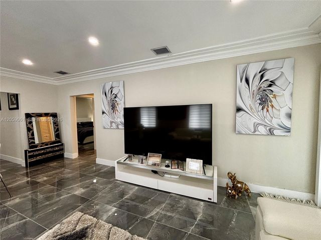 1043 NW 33rd Street Front, Miami, FL 33127