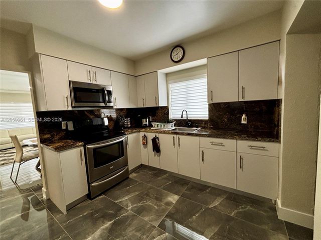 1043 NW 33rd Street Front, Miami, FL 33127
