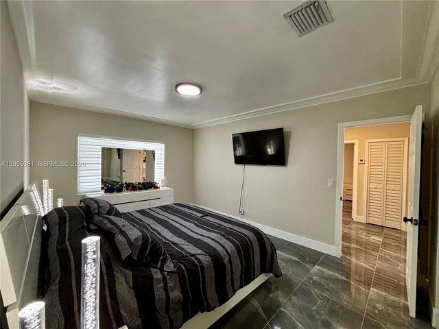 1043 NW 33rd Street Front, Miami, FL 33127