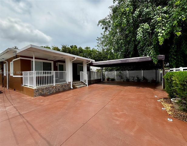 1043 NW 33rd Street Front, Miami, FL 33127