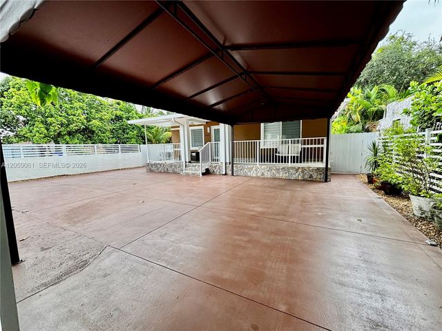 1043 NW 33rd Street Front, Miami, FL 33127