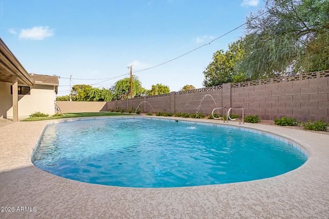 3341 E COCHISE Drive, Phoenix, AZ 85028