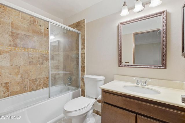 15242 Campus Park Drive E, Moorpark, CA 93021