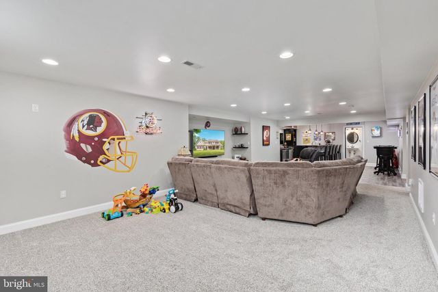 228 MERCYS DR, Middletown, VA 22645