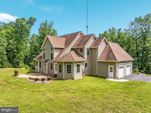 228 MERCYS DR, Middletown, VA 22645