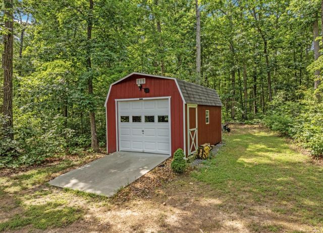 228 MERCYS DR, Middletown, VA 22645