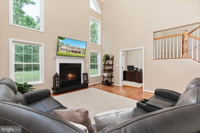 228 MERCYS DR, Middletown, VA 22645