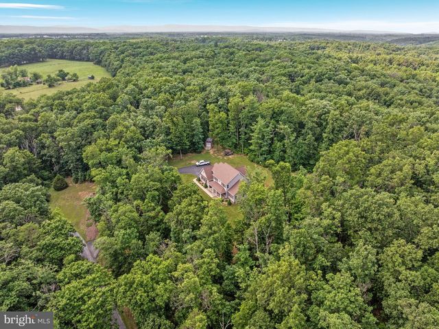 228 MERCYS DR, Middletown, VA 22645