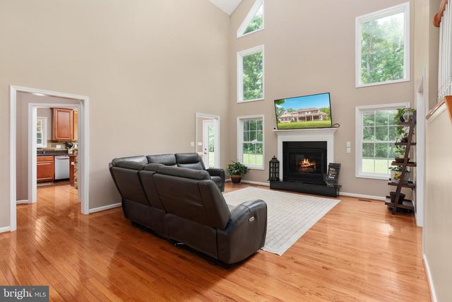 228 MERCYS DR, Middletown, VA 22645