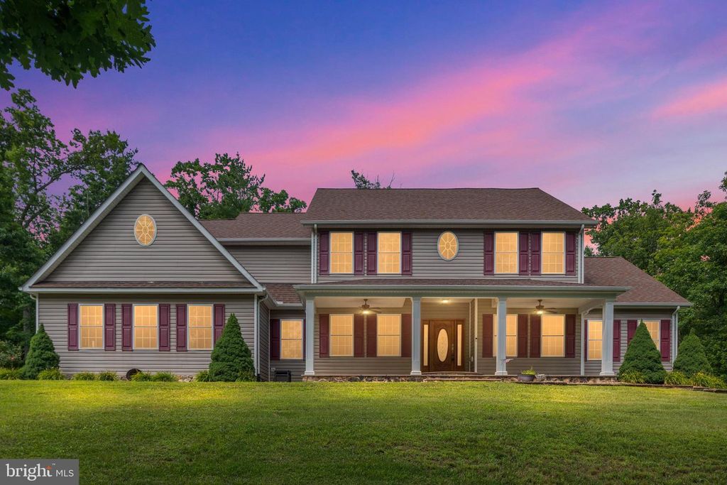 228 MERCYS DR, Middletown, VA 22645