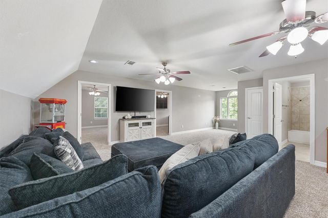 532 County Road 632, Dayton, TX 77535