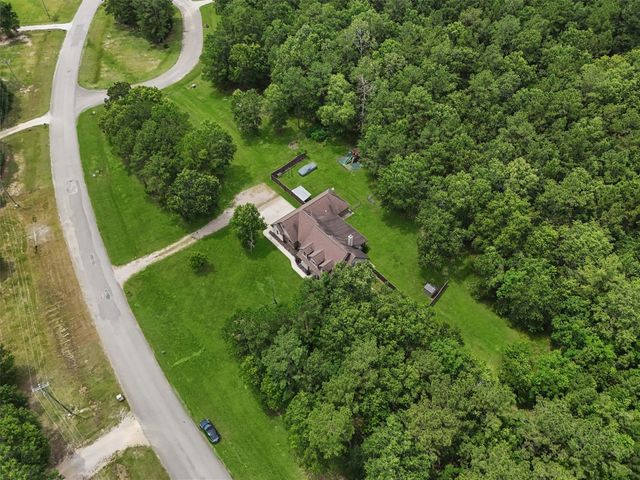 532 County Road 632, Dayton, TX 77535
