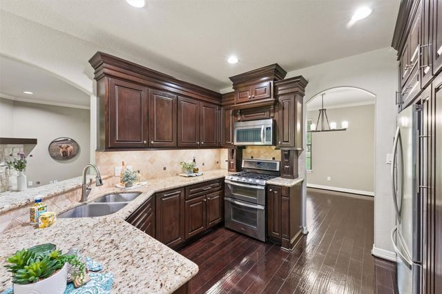 532 County Road 632, Dayton, TX 77535