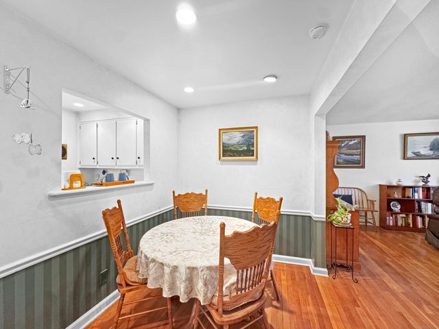 104 Strawberry Hill Avenue 2, Stamford, CT 06902