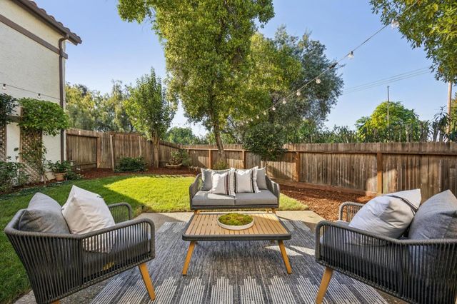 121 Calle Nivel, Los Gatos, CA 95032