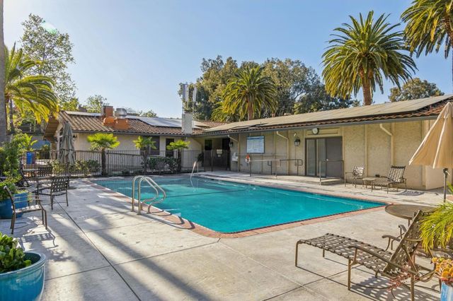 121 Calle Nivel, Los Gatos, CA 95032