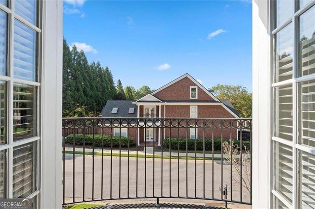 3105 Village Green Drive, Roswell, GA 30075