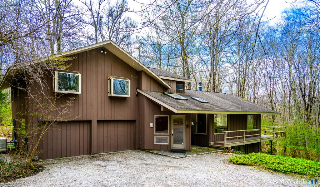 60 Muller Road, Kent, CT 06757