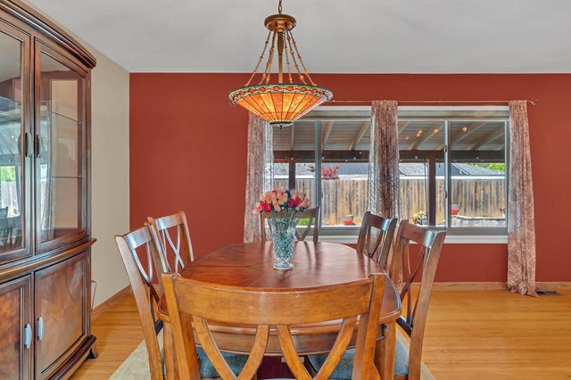 4831 Cameron Ranch Dr, Carmichael, CA 95608