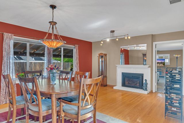 4831 Cameron Ranch Dr, Carmichael, CA 95608