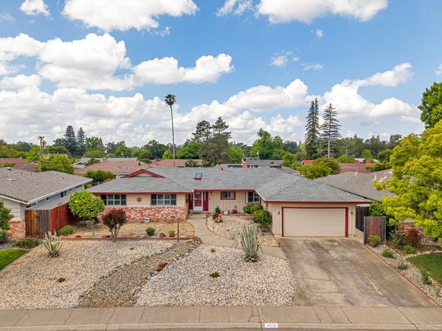 4831 Cameron Ranch Dr, Carmichael, CA 95608