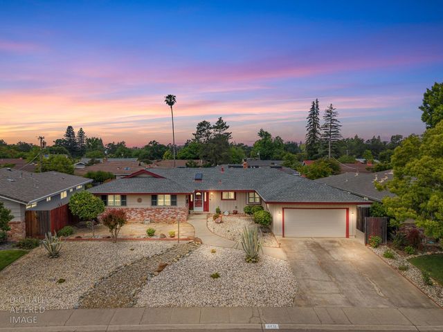 4831 Cameron Ranch Dr, Carmichael, CA 95608