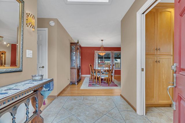 4831 Cameron Ranch Dr, Carmichael, CA 95608