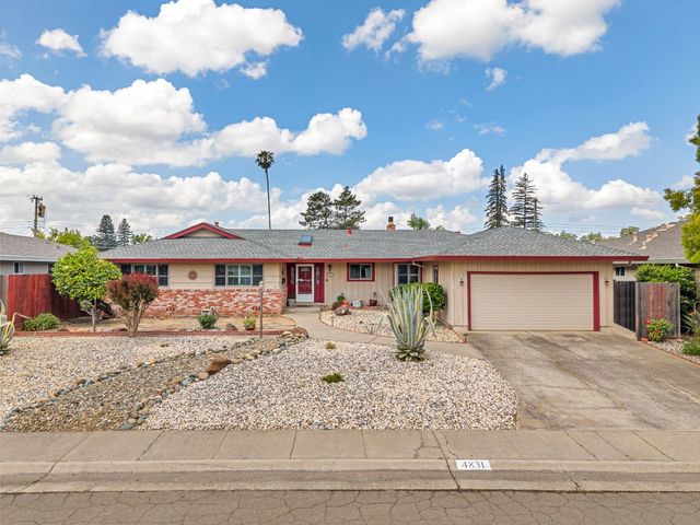 4831 Cameron Ranch Dr, Carmichael, CA 95608