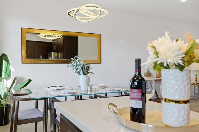 619 Cinnamon Circle, Mountain View, CA 94043