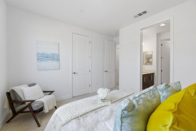 619 Cinnamon Circle, Mountain View, CA 94043