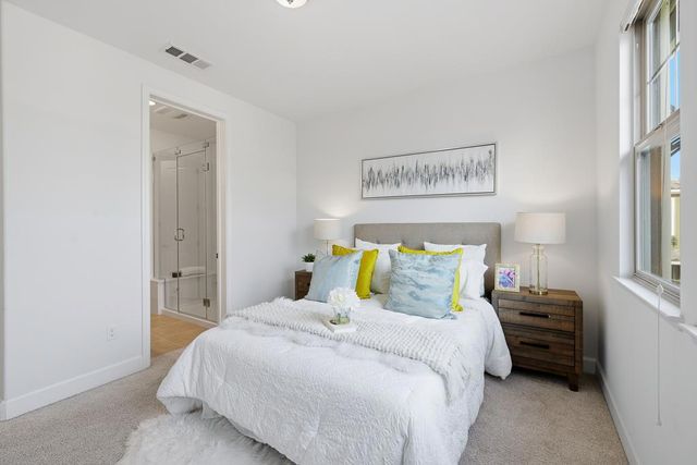 619 Cinnamon Circle, Mountain View, CA 94043