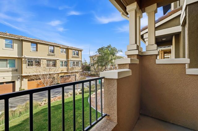 619 Cinnamon Circle, Mountain View, CA 94043