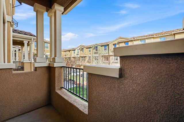 619 Cinnamon Circle, Mountain View, CA 94043