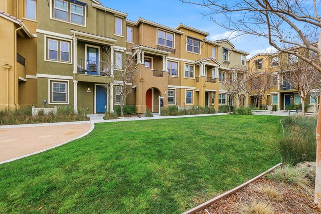 619 Cinnamon Circle, Mountain View, CA 94043