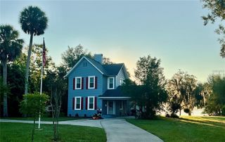 243 S CENTRAL AVENUE, Umatilla, FL 32784