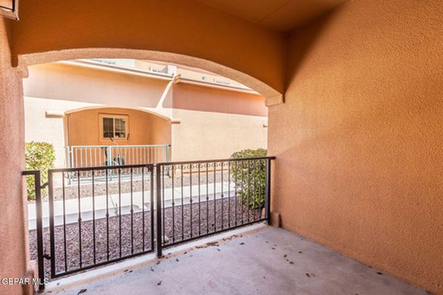 3150 N Yarbrough Drive B1, El Paso, TX 79925