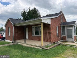 264 JENNY WREN DR, Martinsburg, WV 25404