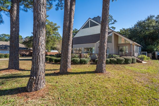 1567 Whisper Bay Boulevard, Gulf Breeze, FL 32563