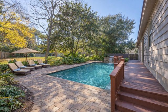 1567 Whisper Bay Boulevard, Gulf Breeze, FL 32563