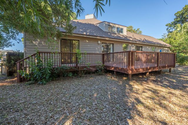 1567 Whisper Bay Boulevard, Gulf Breeze, FL 32563